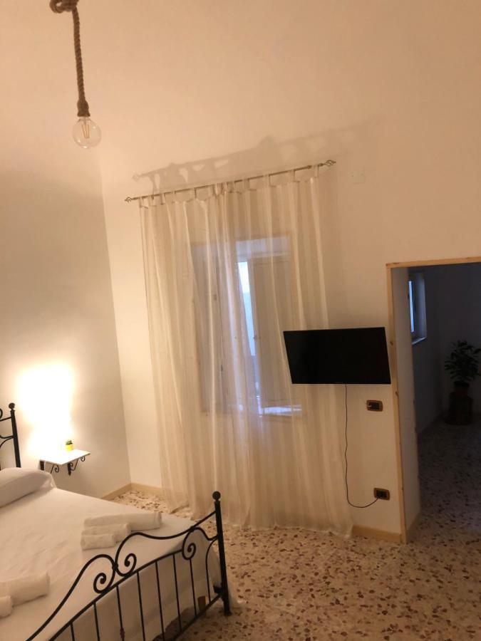 Апартаменты La Casa Di Vincenzo Сиракузы Экстерьер фото